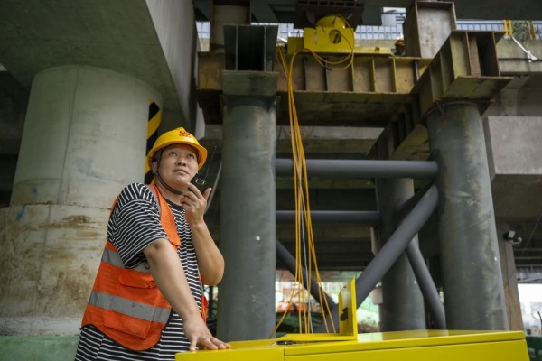 合肥繁华大道改扩建工程沪汉蓉桥顶推施工